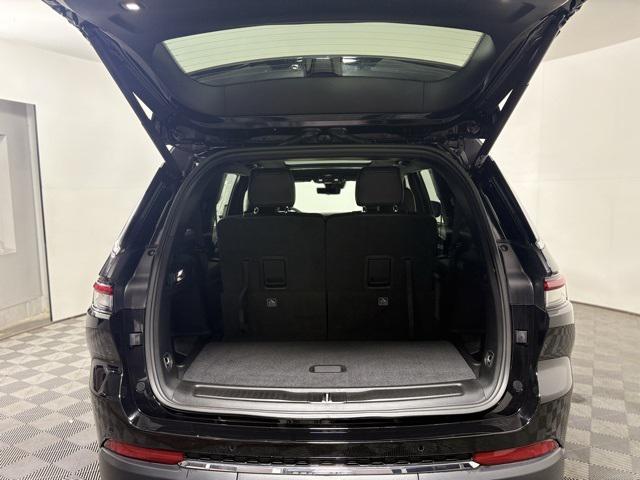 new 2025 Jeep Grand Cherokee car, priced at $48,337