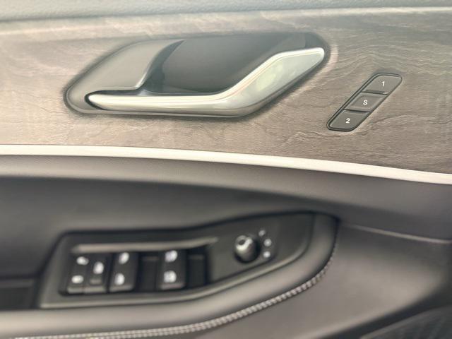 new 2025 Jeep Grand Cherokee car, priced at $48,337