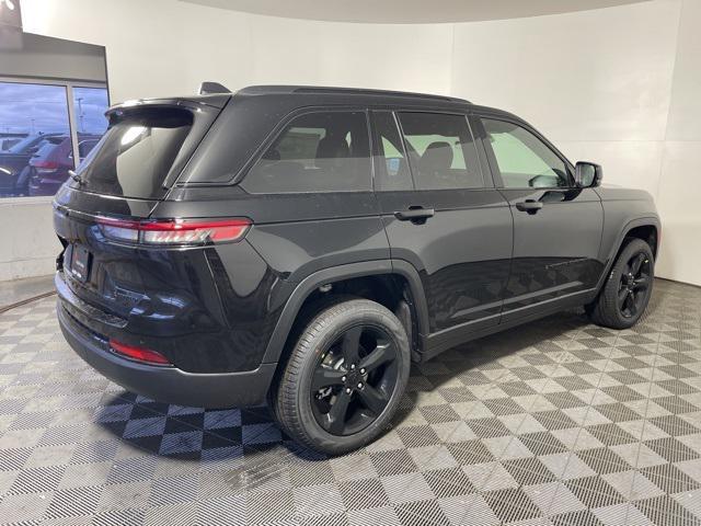 new 2025 Jeep Grand Cherokee car, priced at $49,867