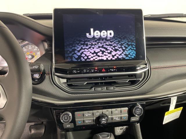 new 2025 Jeep Compass car, priced at $30,495