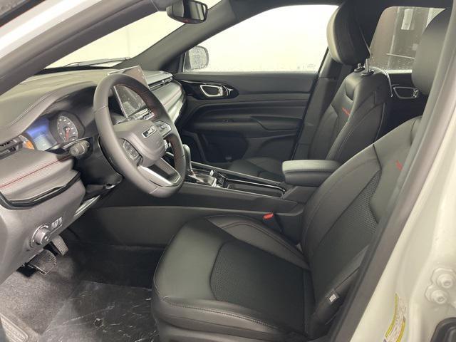 new 2025 Jeep Compass car, priced at $30,495