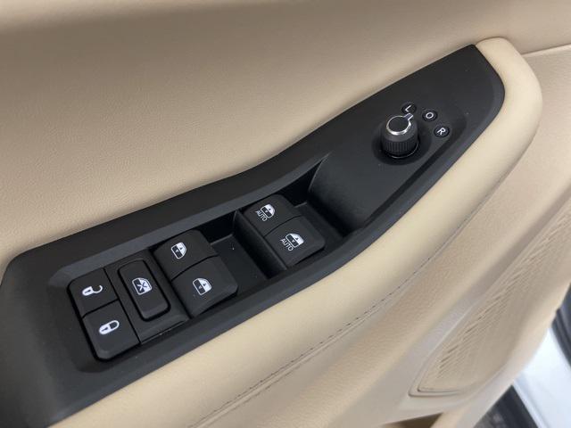 new 2025 Jeep Grand Cherokee car, priced at $54,092