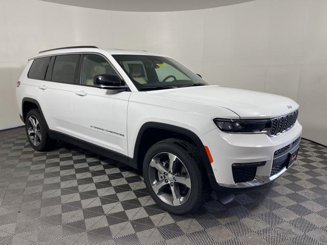 new 2025 Jeep Grand Cherokee car, priced at $54,092
