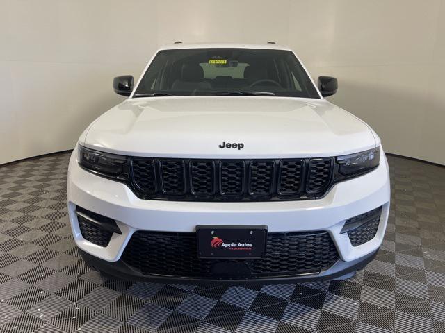 new 2025 Jeep Grand Cherokee car, priced at $38,750