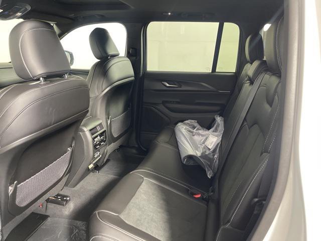 new 2025 Jeep Grand Cherokee car, priced at $38,750