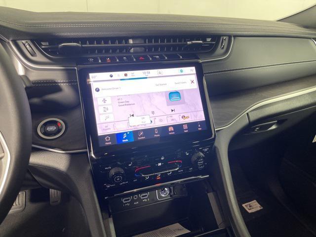 new 2025 Jeep Grand Cherokee car, priced at $51,403