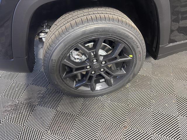 new 2025 Jeep Grand Cherokee car, priced at $49,916