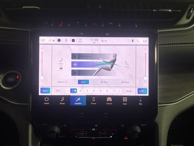 new 2025 Jeep Grand Cherokee car, priced at $49,916