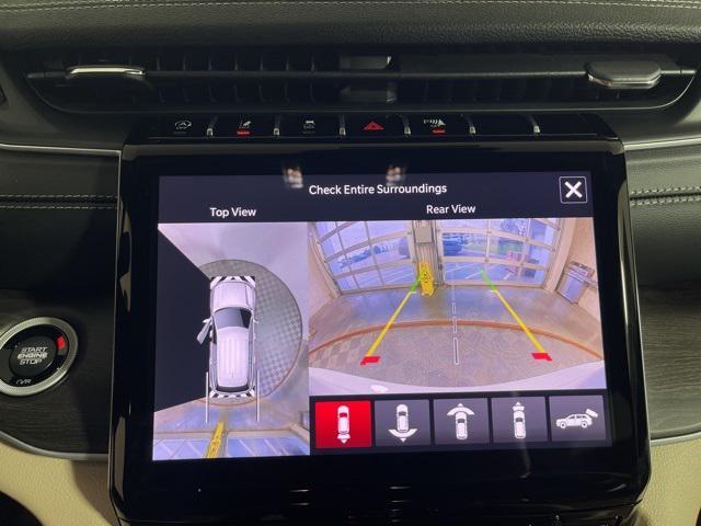 new 2025 Jeep Grand Cherokee car, priced at $49,498