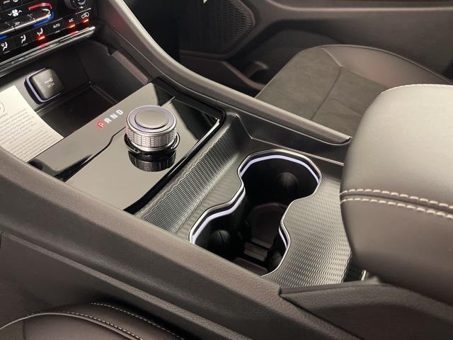 new 2025 Jeep Grand Cherokee car, priced at $42,096