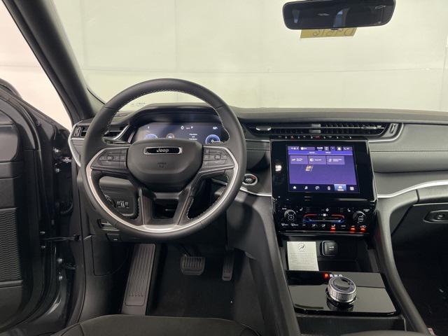 new 2025 Jeep Grand Cherokee car, priced at $42,096