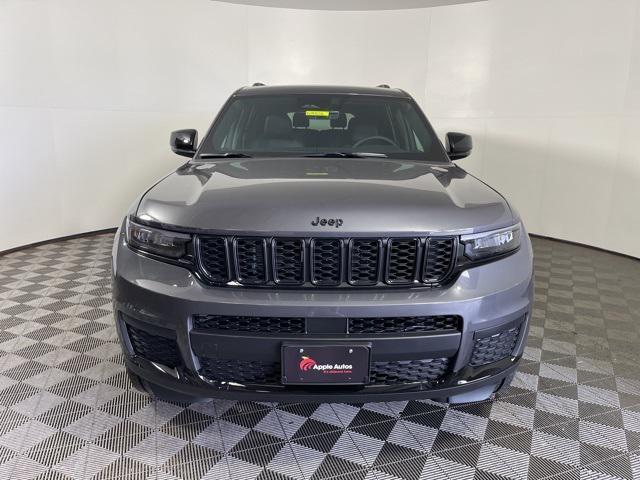 new 2025 Jeep Grand Cherokee car, priced at $42,096