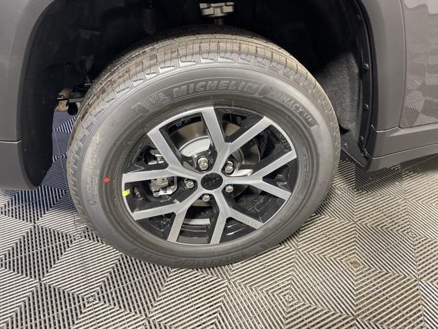 new 2025 Jeep Grand Cherokee car, priced at $44,560