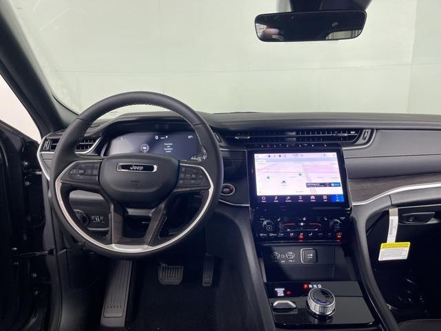 new 2025 Jeep Grand Cherokee car, priced at $44,560
