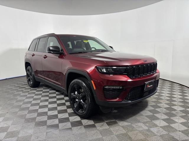 new 2025 Jeep Grand Cherokee car, priced at $42,289