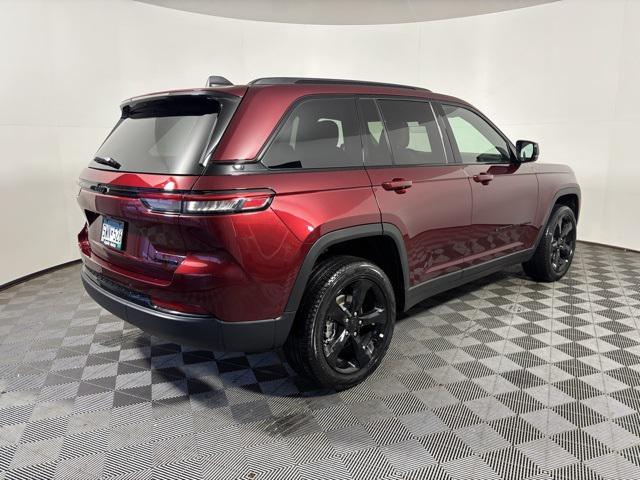 new 2025 Jeep Grand Cherokee car, priced at $42,289