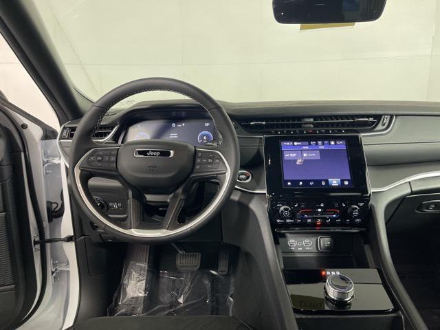 new 2025 Jeep Grand Cherokee car, priced at $41,557