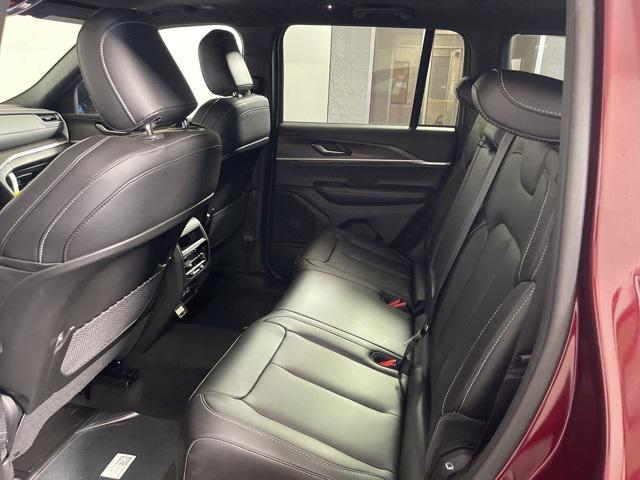 new 2025 Jeep Grand Cherokee car, priced at $48,181