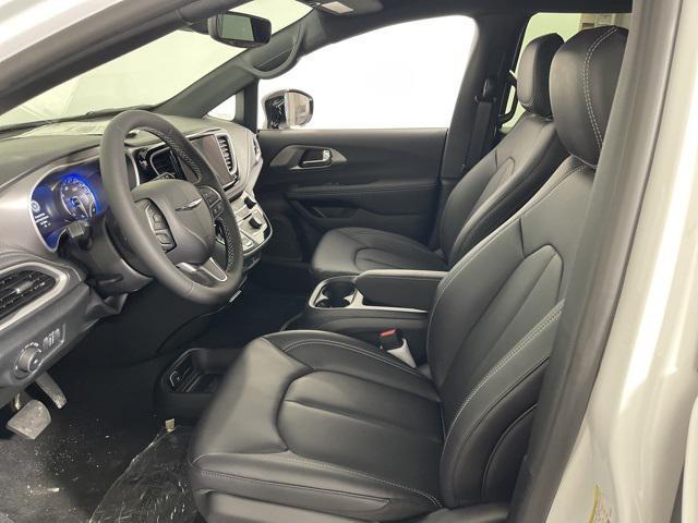 new 2026 Chrysler Pacifica car, priced at $42,483