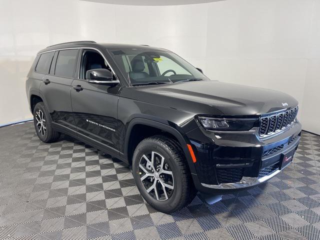 new 2025 Jeep Grand Cherokee car, priced at $48,888