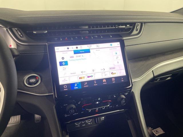 new 2025 Jeep Grand Cherokee car, priced at $49,398