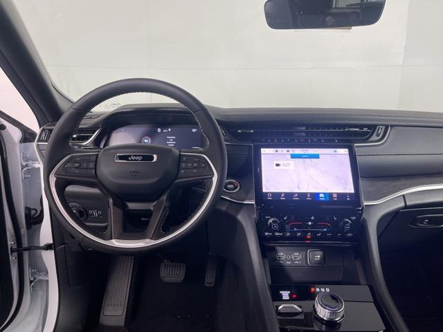 new 2025 Jeep Grand Cherokee car, priced at $49,398