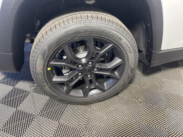 new 2025 Jeep Grand Cherokee car, priced at $49,398