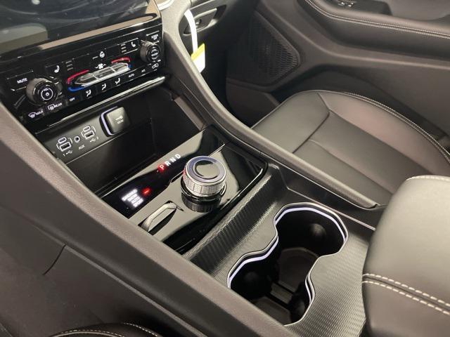 new 2025 Jeep Grand Cherokee car, priced at $48,181