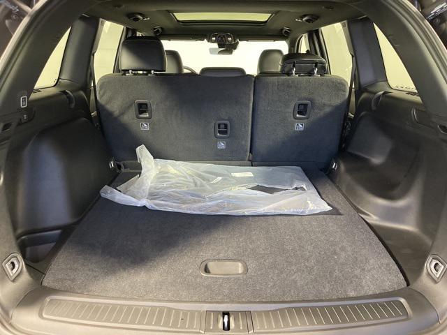 new 2025 Jeep Grand Cherokee car, priced at $48,181