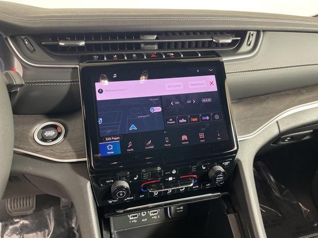 new 2025 Jeep Grand Cherokee car, priced at $44,006