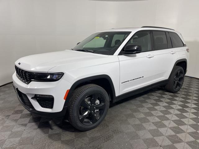 new 2025 Jeep Grand Cherokee car, priced at $44,006