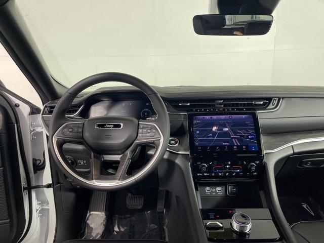 new 2025 Jeep Grand Cherokee car, priced at $44,006