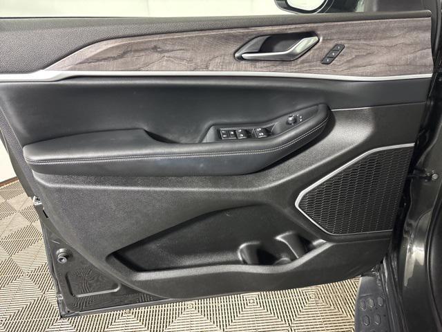 used 2022 Jeep Grand Cherokee L car, priced at $33,480