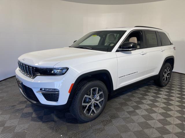 new 2025 Jeep Grand Cherokee car, priced at $45,643