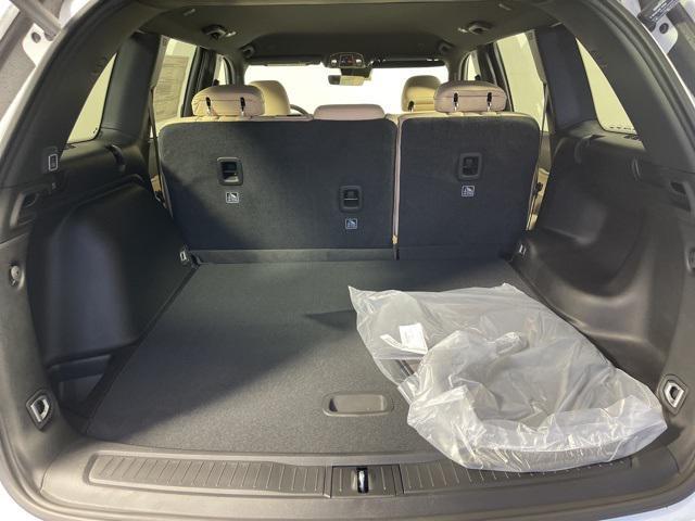 new 2025 Jeep Grand Cherokee car, priced at $43,104