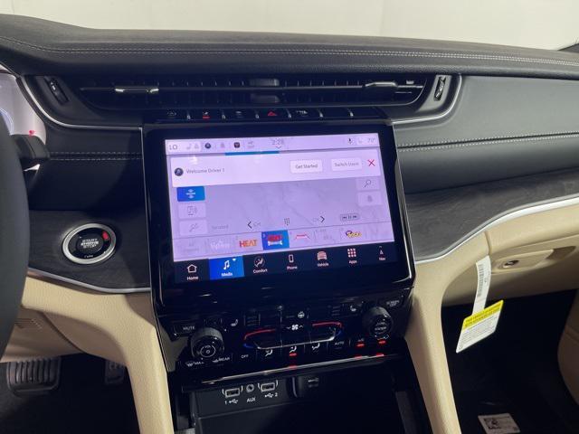 new 2025 Jeep Grand Cherokee car, priced at $43,104