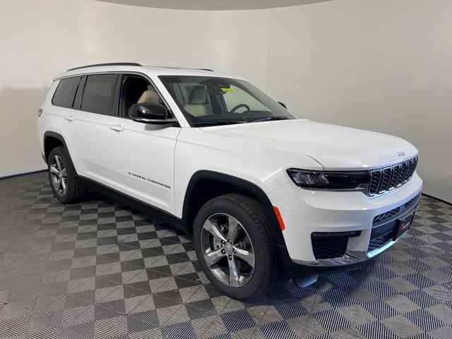 new 2025 Jeep Grand Cherokee car, priced at $52,199