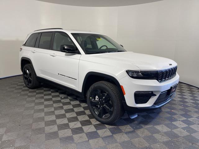 new 2025 Jeep Grand Cherokee car, priced at $48,388