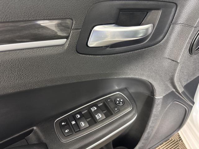 used 2022 Chrysler 300 car, priced at $26,499