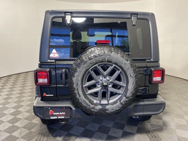 new 2025 Jeep Wrangler car, priced at $47,995
