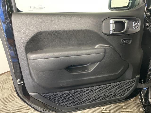 new 2025 Jeep Wrangler car, priced at $47,995