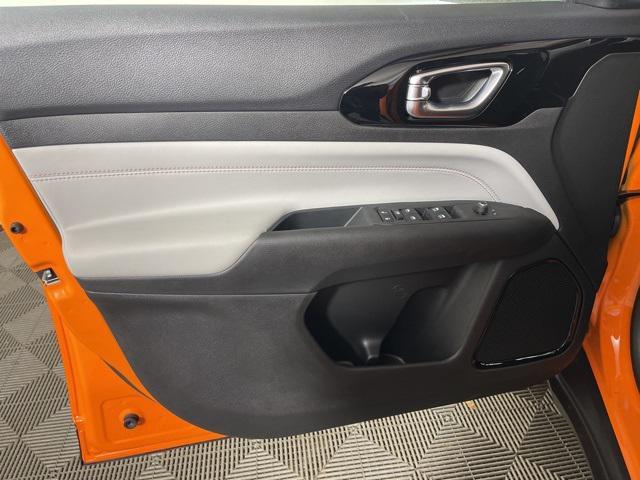 new 2026 Jeep Compass car, priced at $33,250