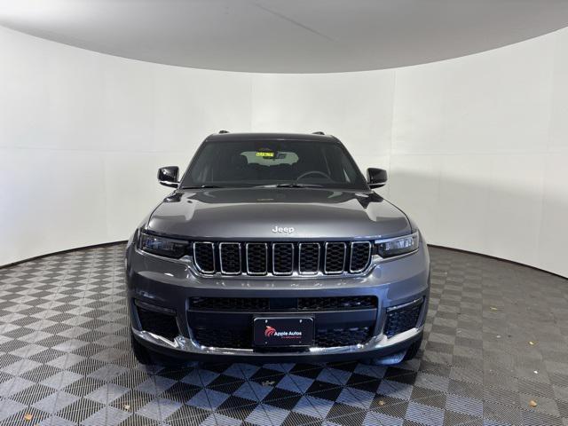 new 2025 Jeep Grand Cherokee car, priced at $38,704