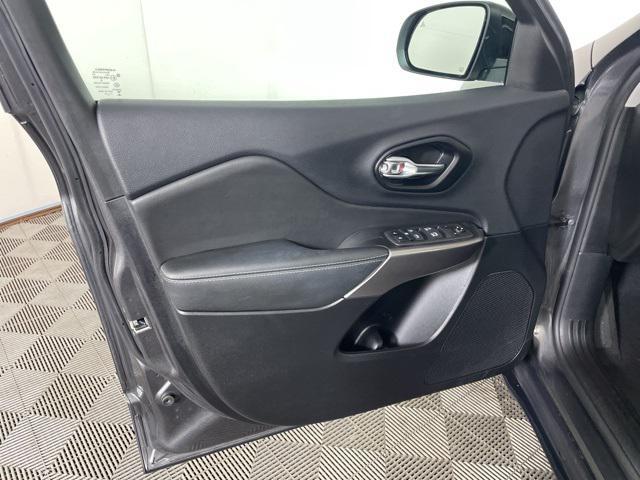 used 2022 Jeep Cherokee car, priced at $22,999