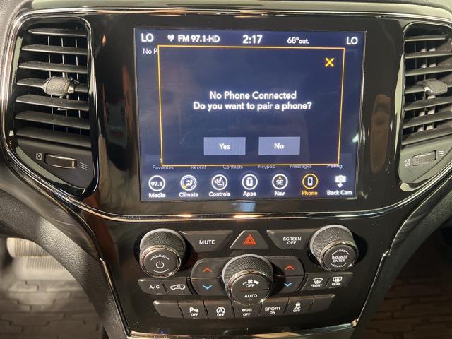 used 2022 Jeep Grand Cherokee car, priced at $27,999