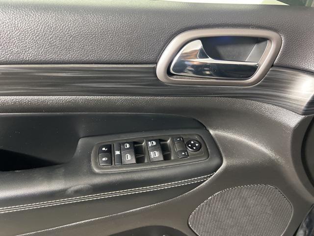 used 2021 Jeep Grand Cherokee car, priced at $27,994