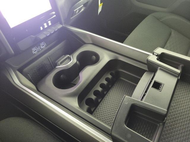 new 2025 Ram 1500 car, priced at $43,995