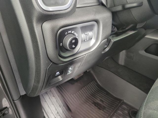 new 2025 Ram 1500 car, priced at $43,995