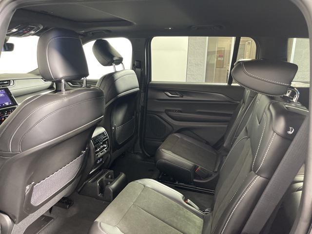 new 2025 Jeep Grand Cherokee car, priced at $44,752