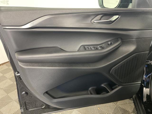 new 2025 Jeep Grand Cherokee car, priced at $44,752